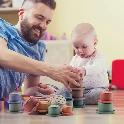 כוסות נערמות מסיליקון